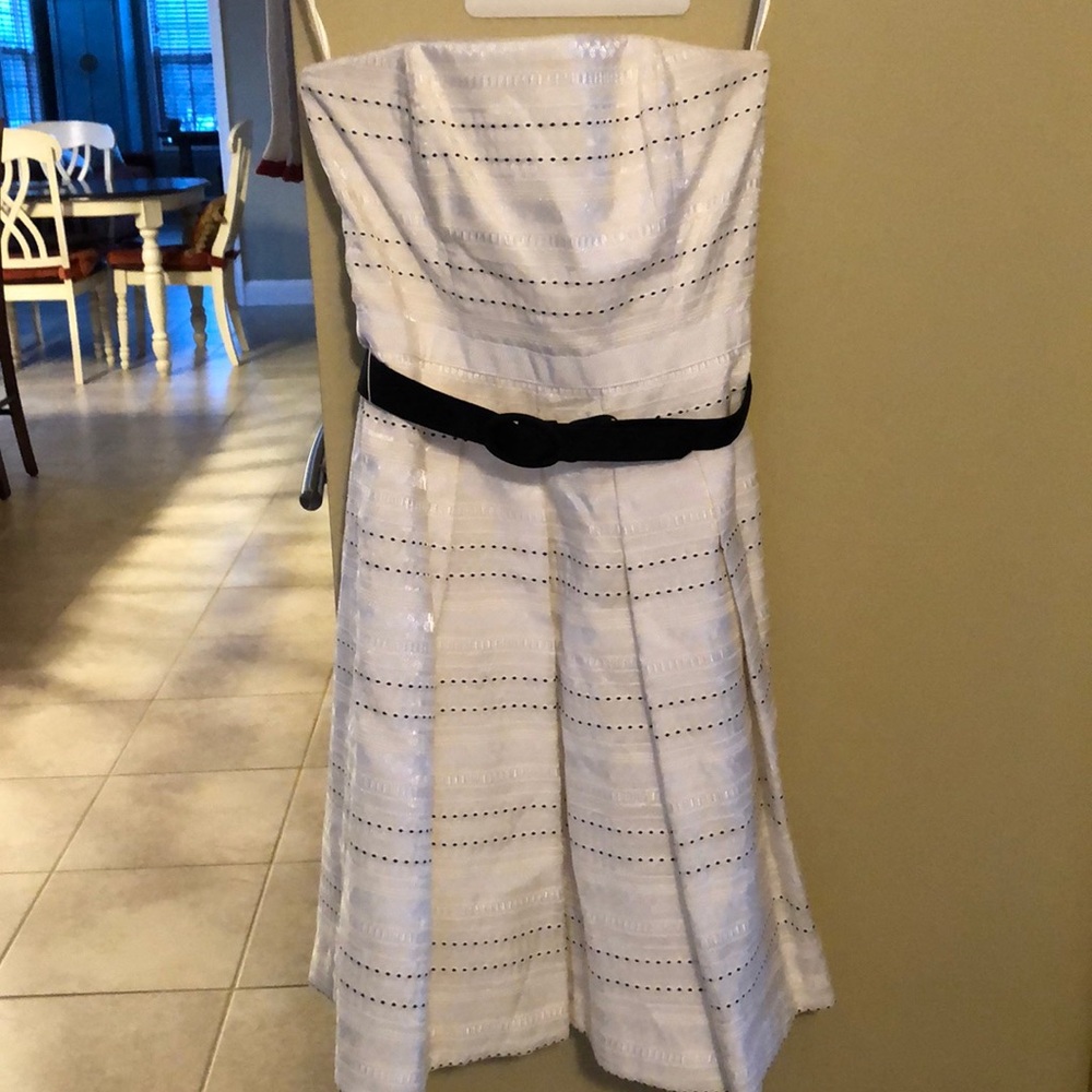 Beautiful WHBM dress